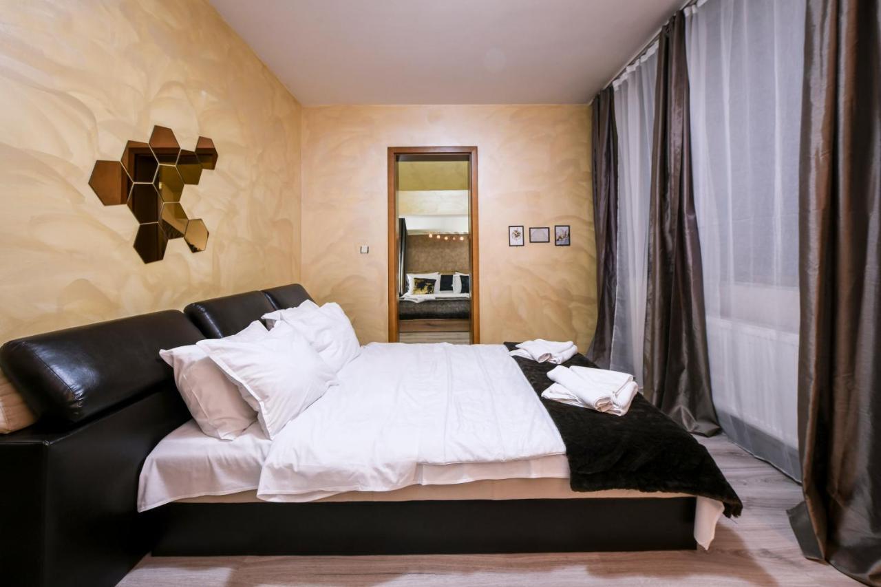 Family Hotel Ski Lift Hotel Бансько Екстер'єр фото
