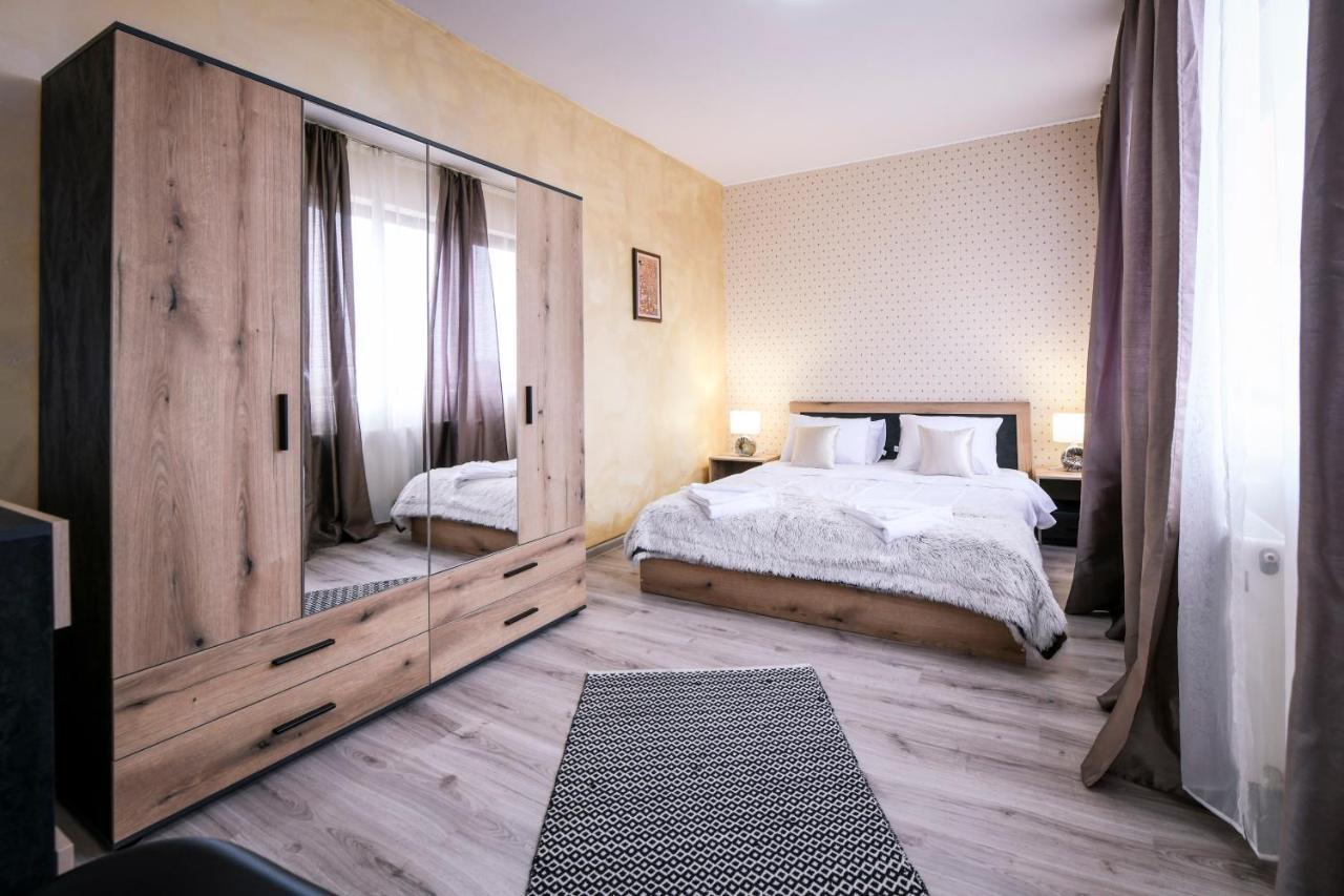 Family Hotel Ski Lift Hotel Бансько Екстер'єр фото