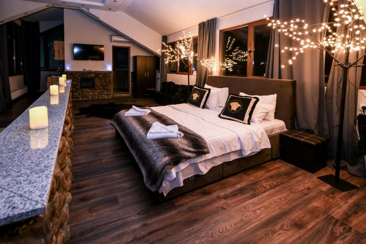 Family Hotel Ski Lift Hotel Бансько Екстер'єр фото
